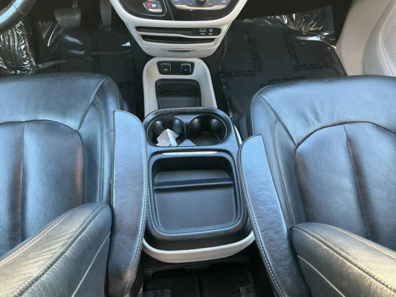 2019 Chrysler Pacifica Touring L