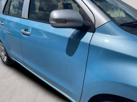 2014 Scion xD