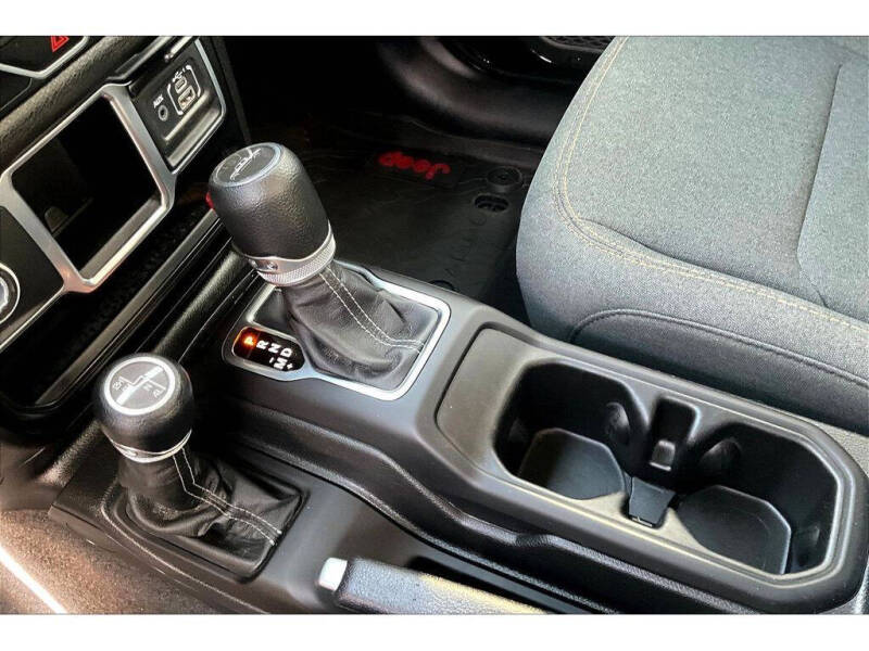 2024 Jeep Gladiator Sport