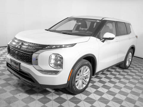 2023 Mitsubishi Outlander ES