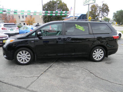 2017 Toyota Sienna LE 7-Passenger