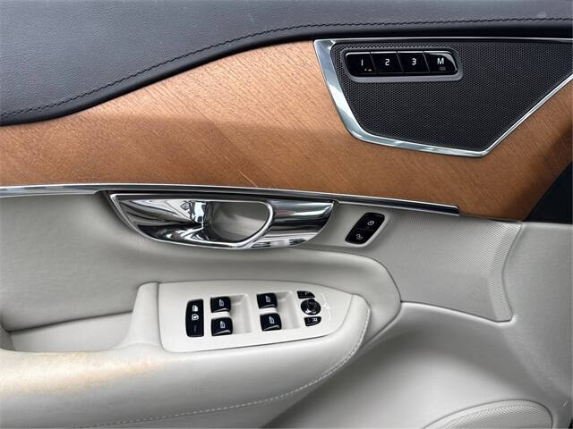 2016 Volvo XC90 T6 Inscription