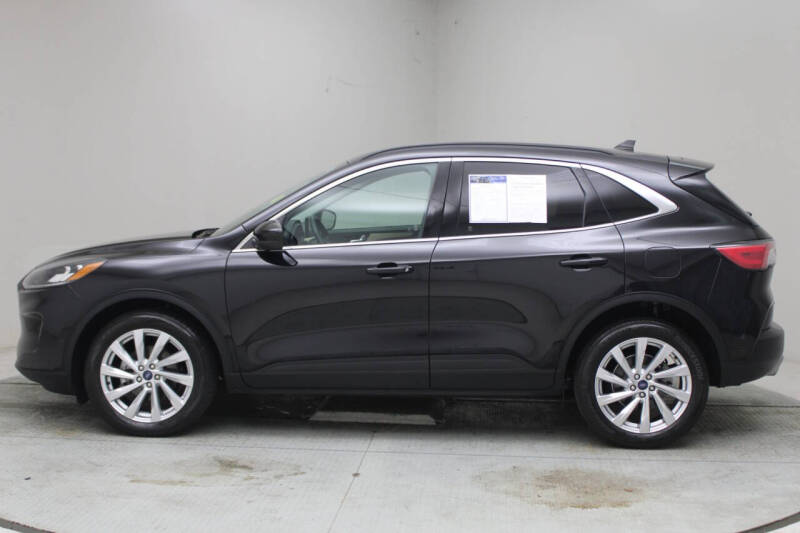 2022 Ford Escape Titanium