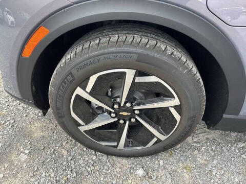 2026 Chevrolet Equinox EV LT 2