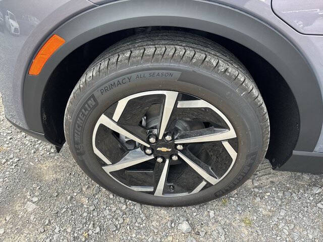 2026 Chevrolet Equinox EV LT 2