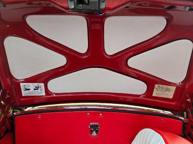 1953 Ford Sunliner