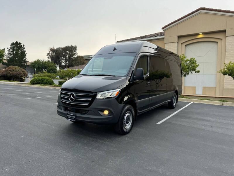 2023 Mercedes-Benz Sprinter 2500