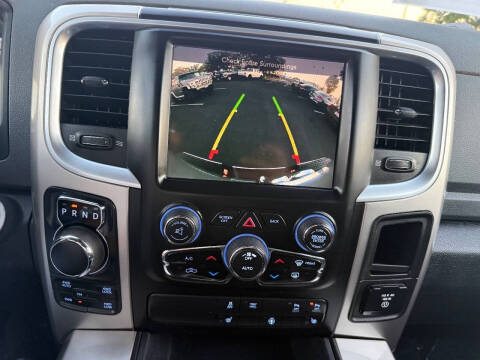 2016 RAM 1500 SLT
