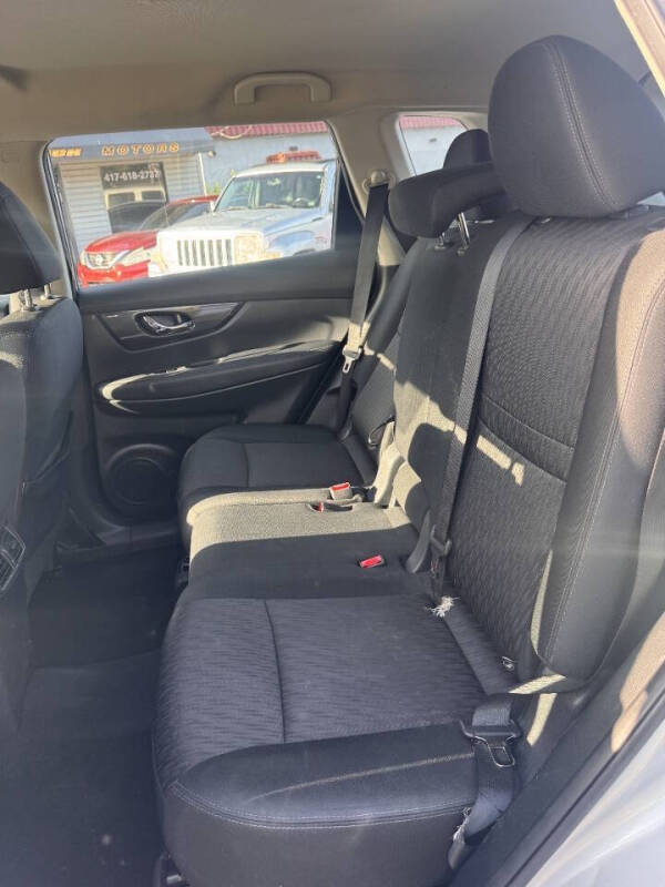 2018 Nissan Rogue S