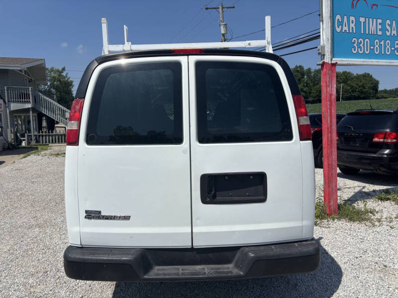 2017 Chevrolet Express 2500