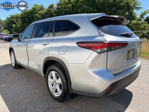2024 Toyota Highlander LE