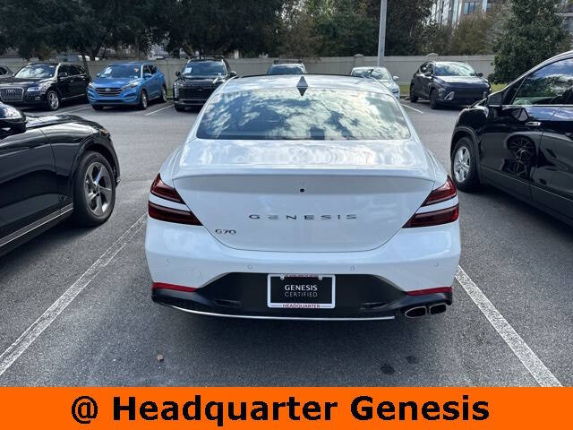 2022 Genesis G70