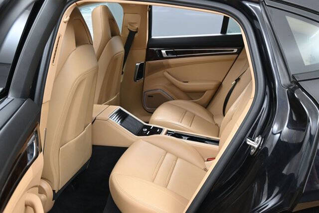 2023 Porsche Panamera