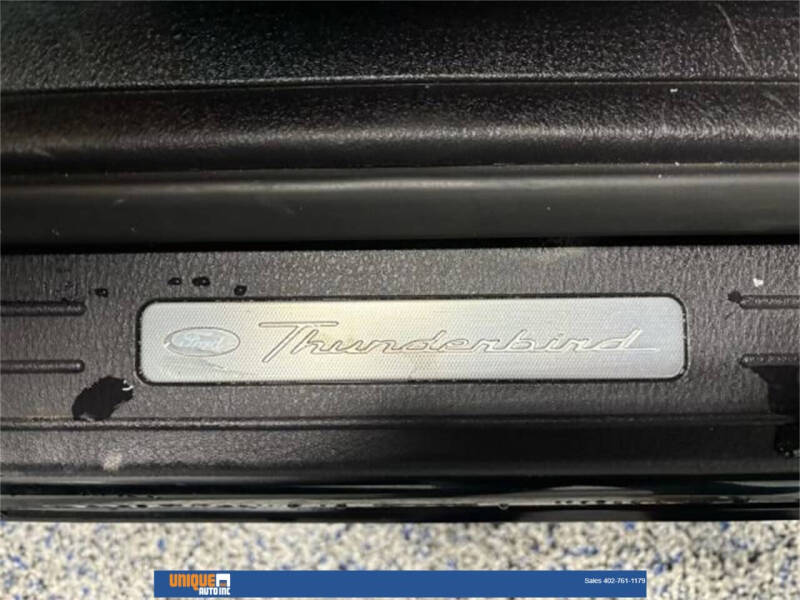 2005 Ford Thunderbird Deluxe