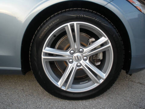 2018 Volvo S90 T5 Momentum