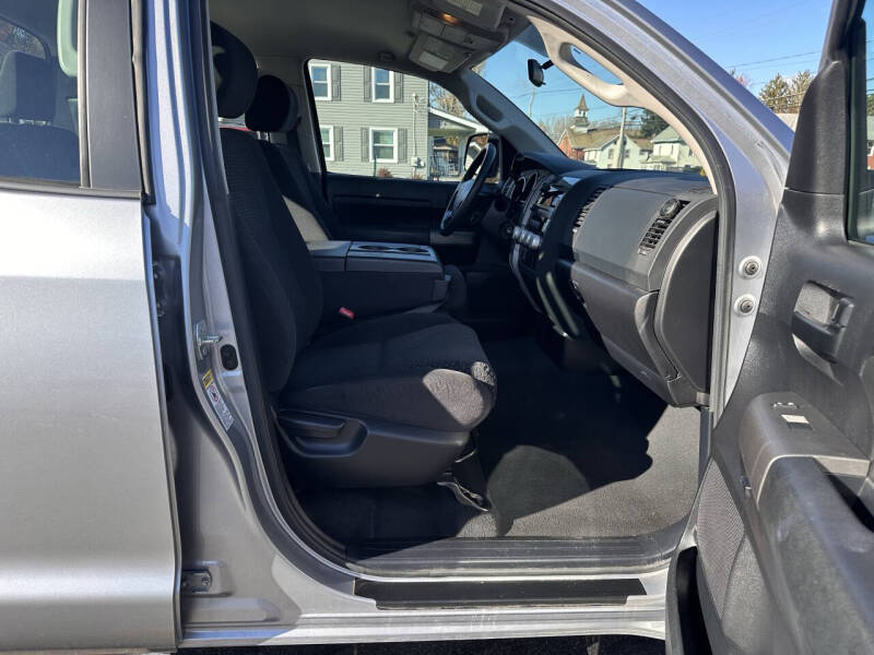 2011 Toyota Tundra Grade