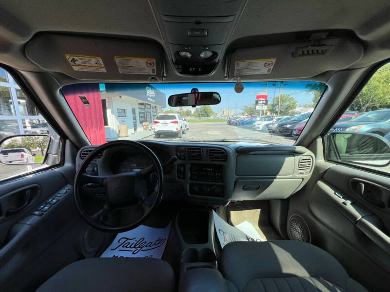 2004 Chevrolet Blazer LS