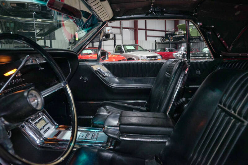 1964 Ford Thunderbird