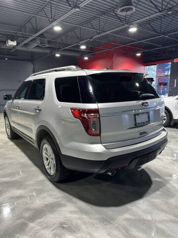 2015 Ford Explorer
