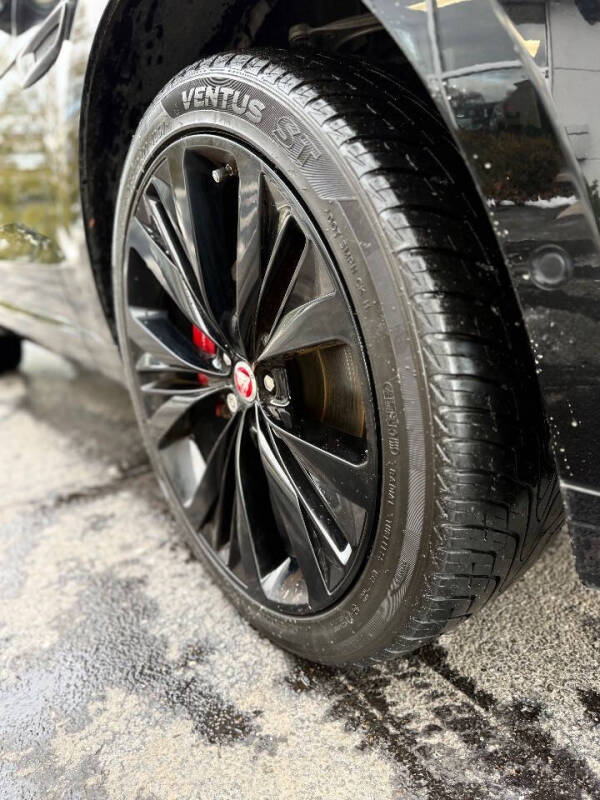 2019 Jaguar F-PACE S