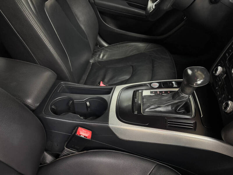 2016 Audi A4 2.0T quattro Premium