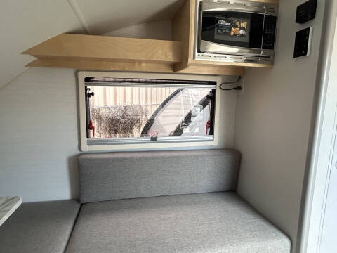 2025 nuCamp RV T@B 320 LITE