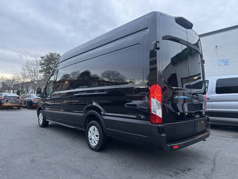 2023 Ford E-Transit 350