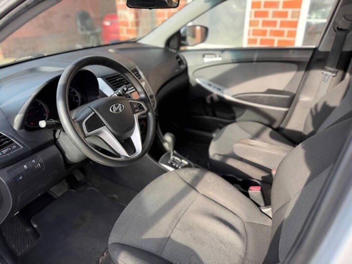 2013 Hyundai Accent GS
