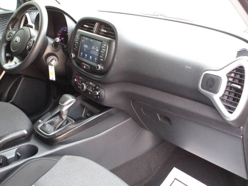 2020 Kia Soul S - Photo 7