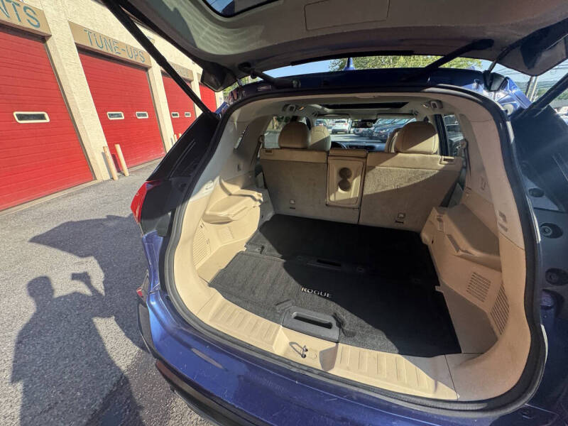 2017 Nissan Rogue SL