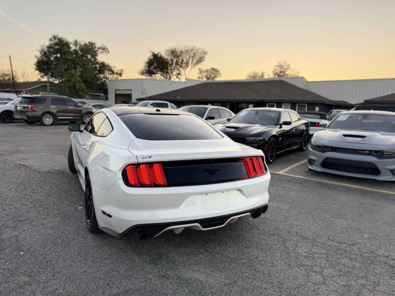 2017 Ford Mustang EcoBoost
