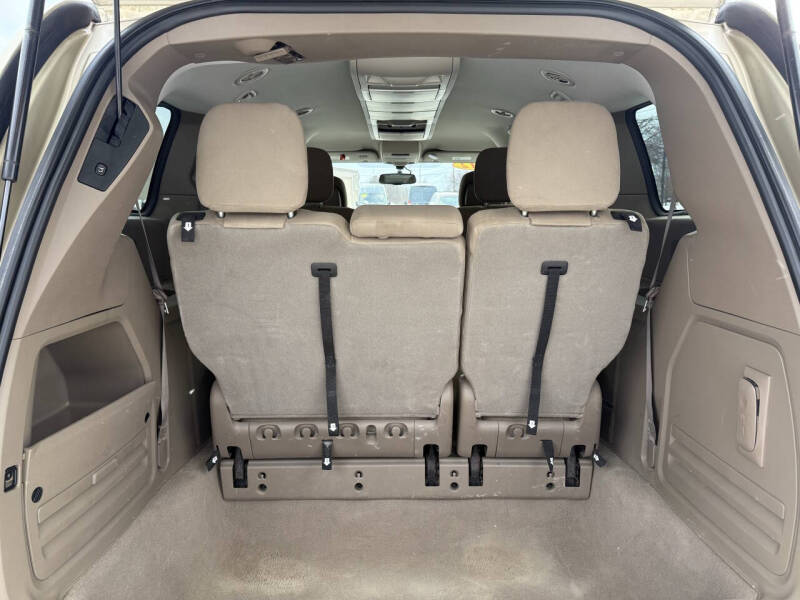 2012 Chrysler Town and Country Touring