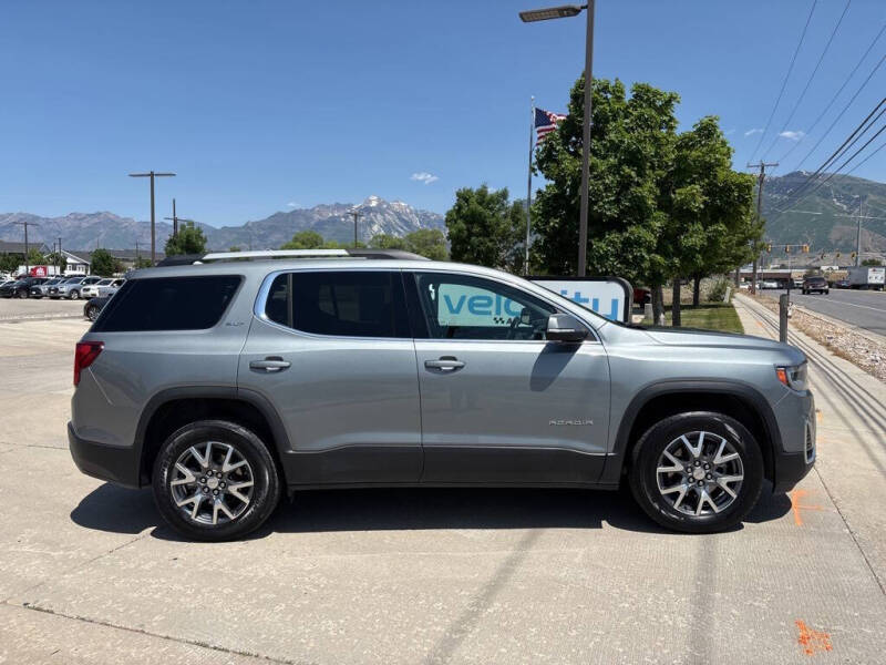 2023 GMC Acadia SLT