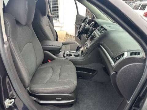 2016 GMC Acadia SLE-2