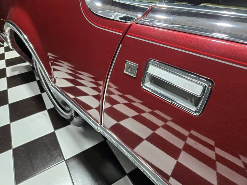 1976 Lincoln Mark IV