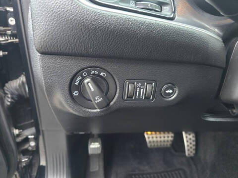 2015 Dodge Challenger R/T Plus