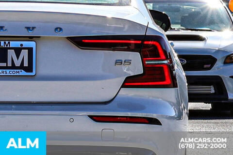 2024 Volvo S60 B5 Core Dark Theme