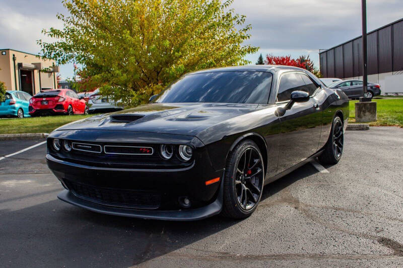2022 Dodge Challenger