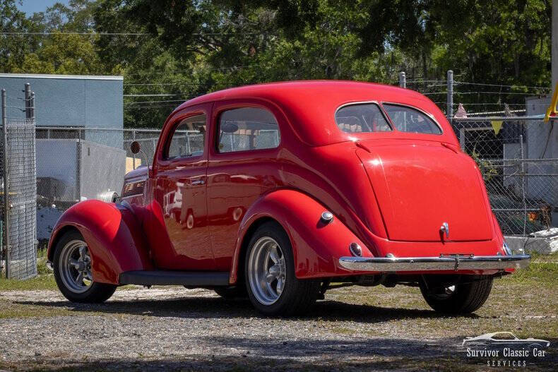 1937 Ford Tudor
