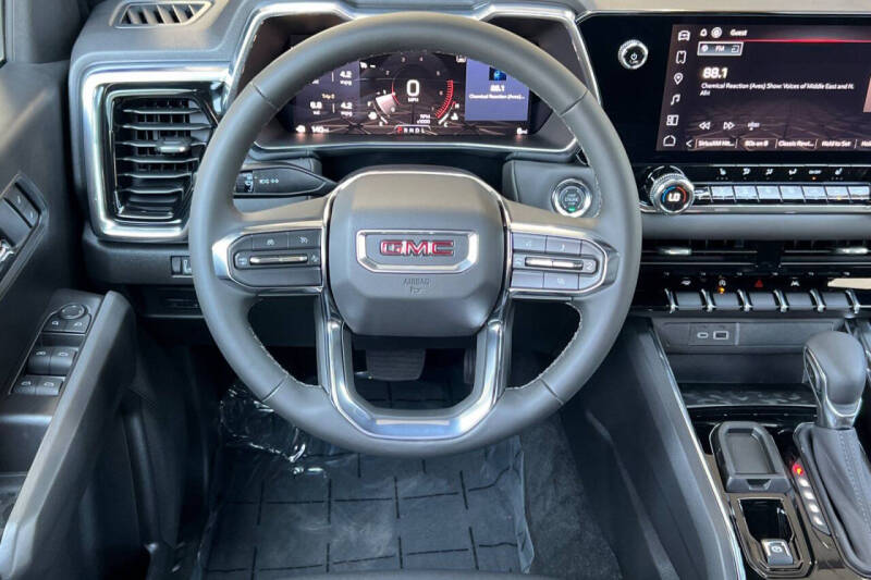 2025 GMC Canyon Elevation