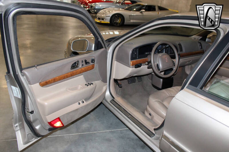 1999 Lincoln Continental