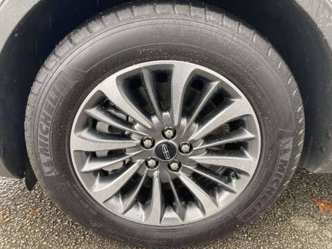 2022 Lincoln Nautilus Standard