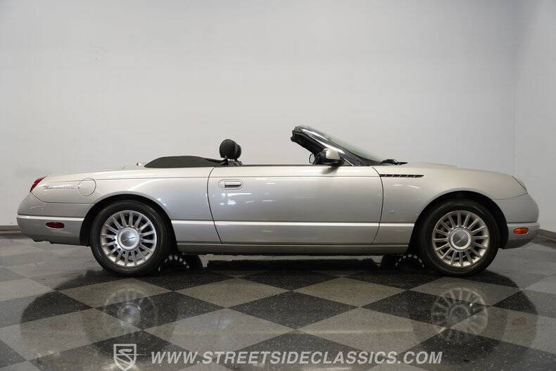 2004 Ford Thunderbird Deluxe