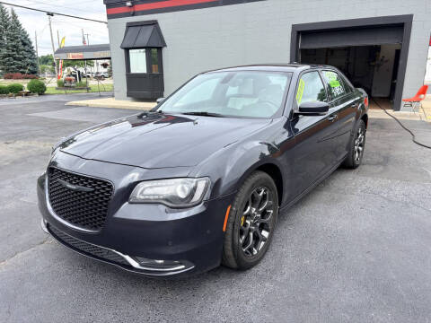 2017 Chrysler 300 S