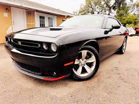 2015 Dodge Challenger SXT