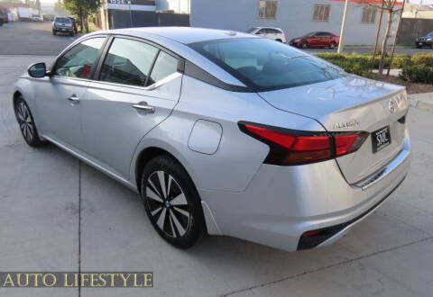 2021 Nissan Altima 2.5 SV