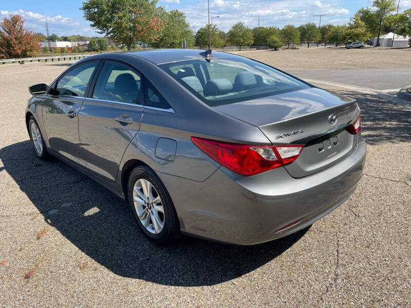 2013 Hyundai Sonata GLS photo 7