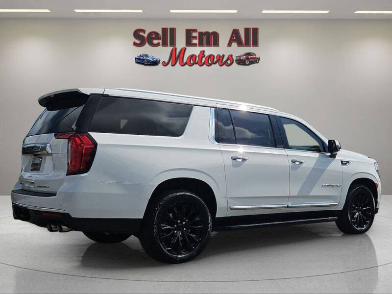 2022 GMC Yukon XL Denali