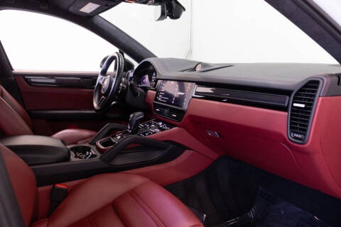 2022 Porsche Cayenne Turbo GT