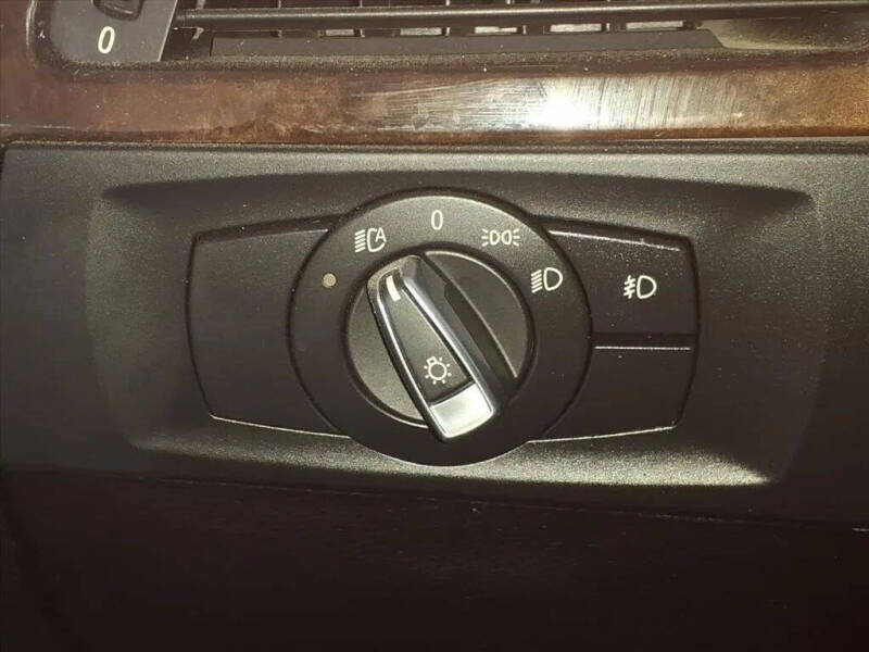 2011 BMW 3 Series 328i